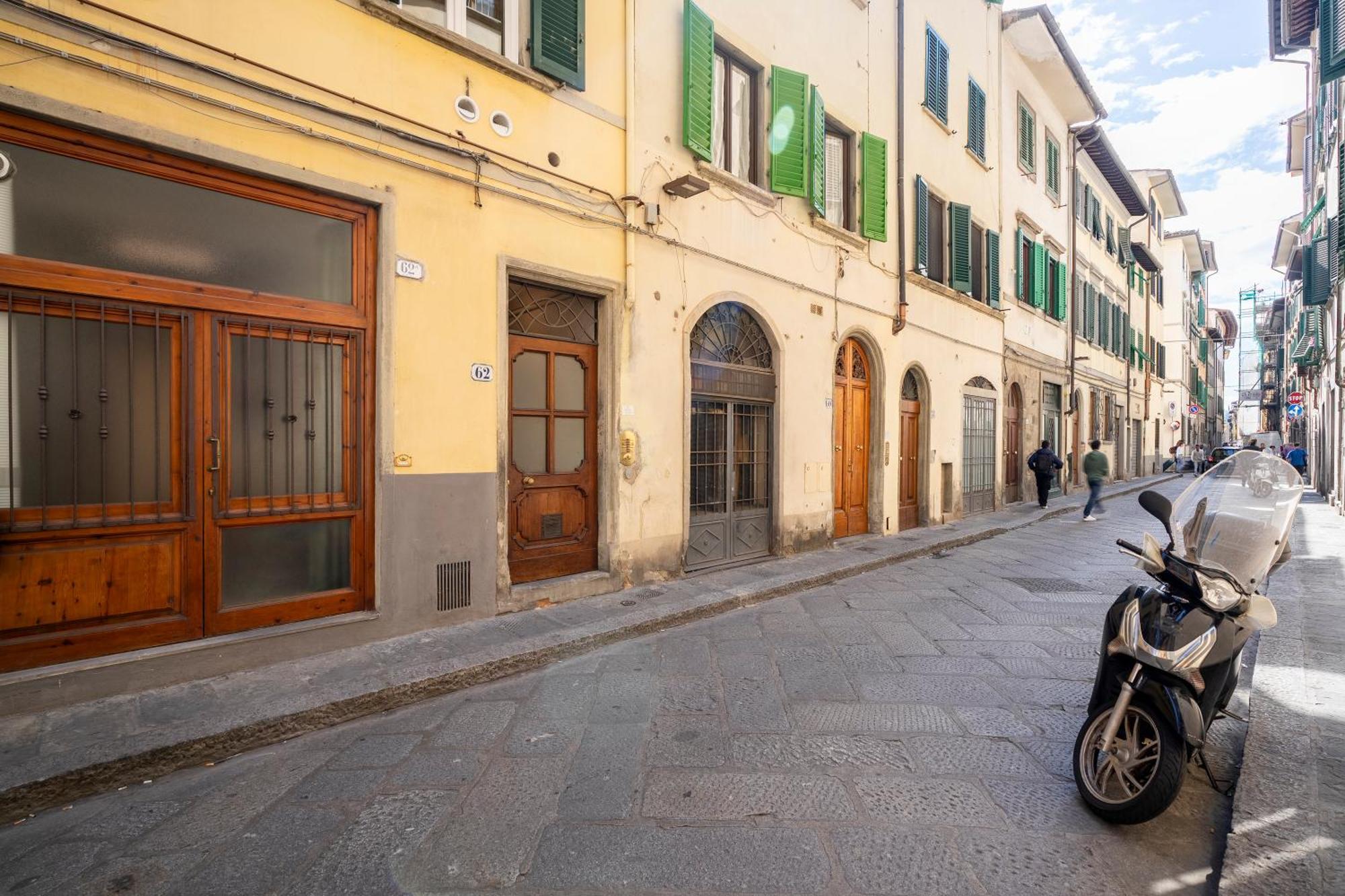 Chic House In Centro Storico Apartment ฟลอเรนซ์ ภายนอก รูปภาพ